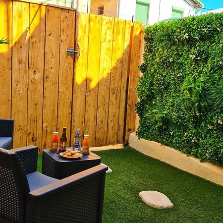 T2 Chambre Miroir Jardin Et Parking Prive Marseille Exterior photo