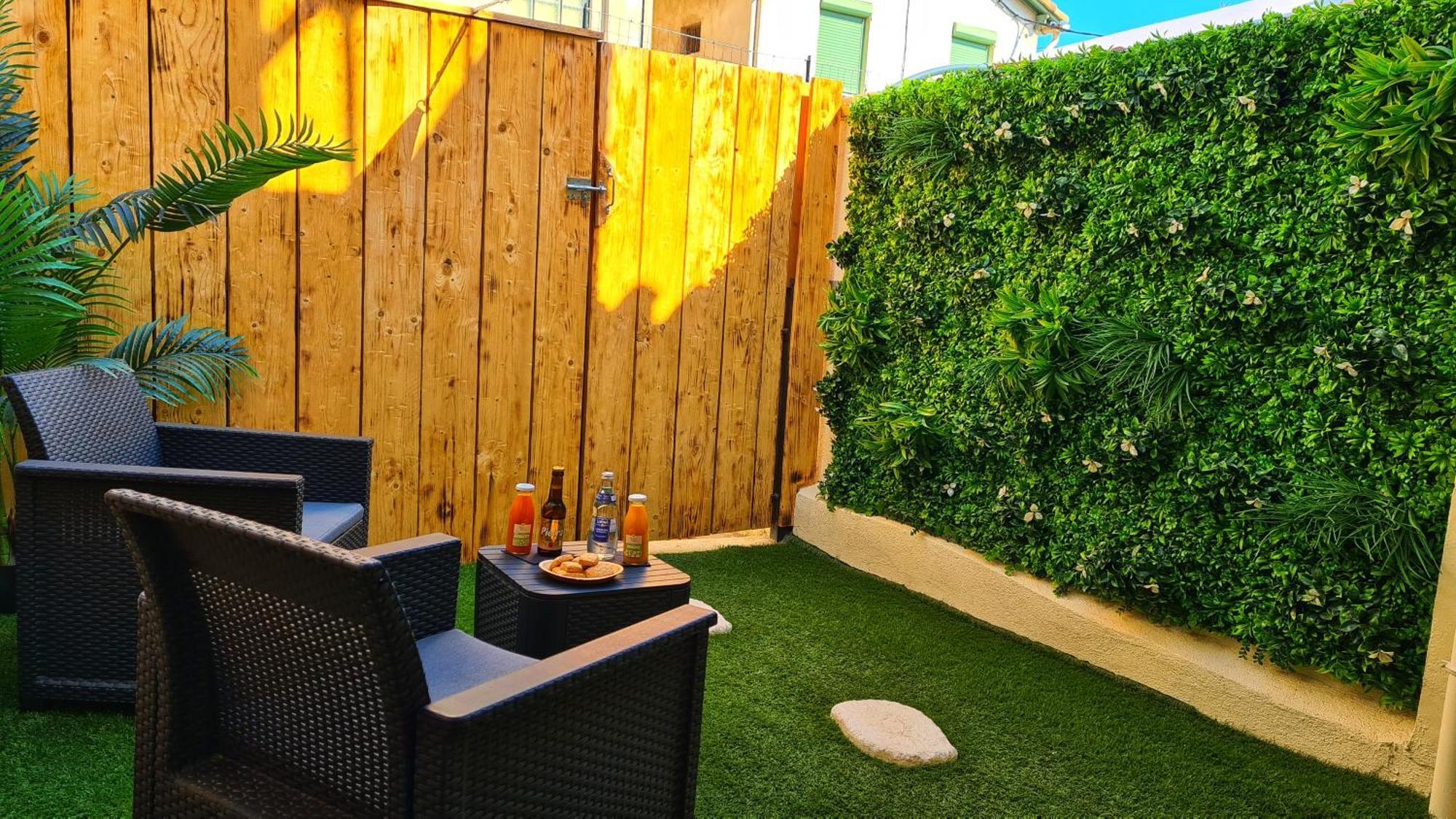 T2 Chambre Miroir Jardin Et Parking Prive Marseille Exterior photo